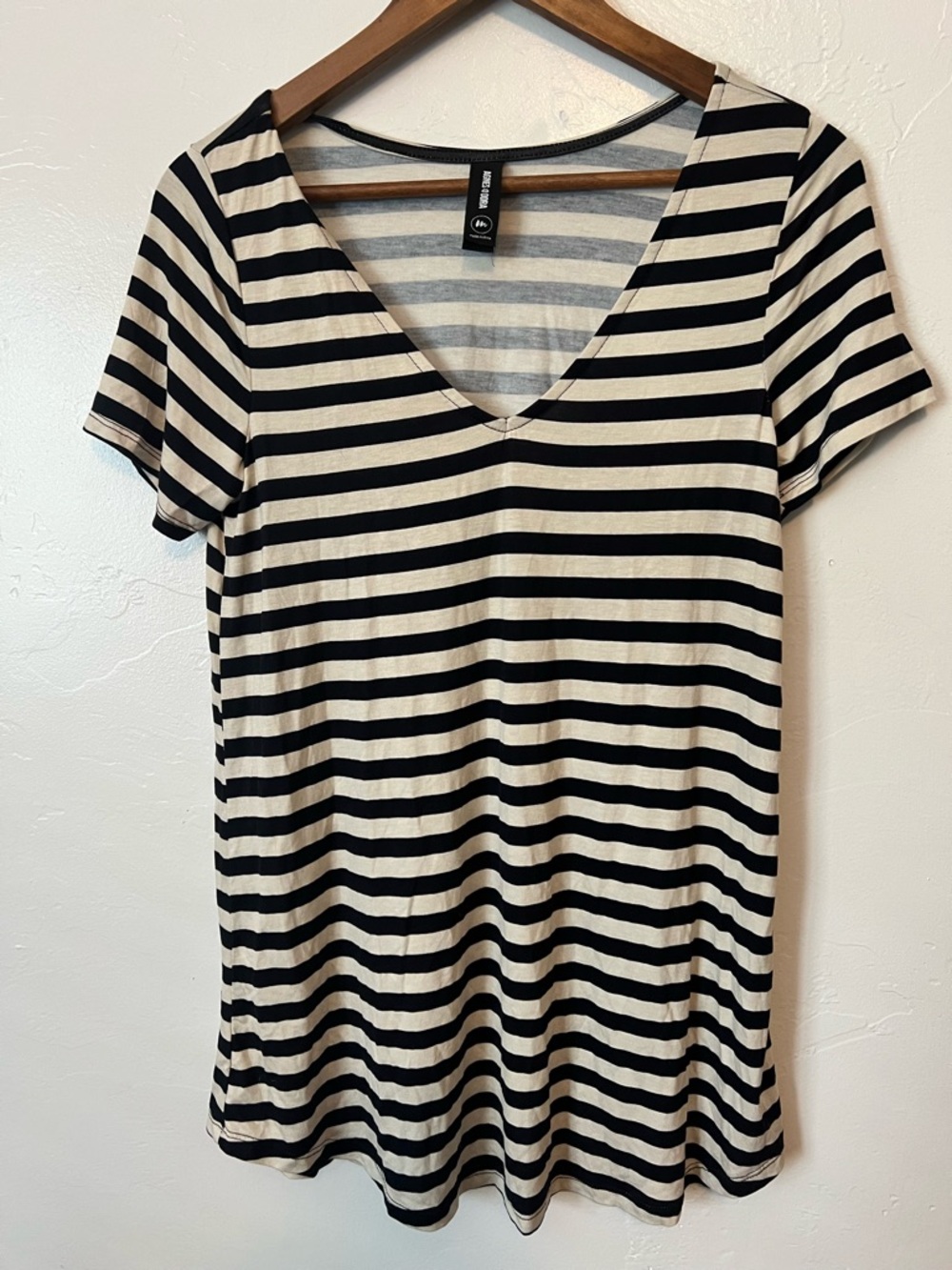 Agnes & Dora Gray and Cream Striped Tee/Mini dress Size Small